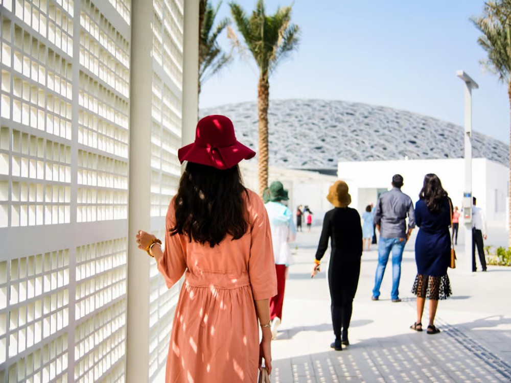 From Abu Dhabi: City Sightseeing and Sheikh Zayed Mosque | ®ExcursionMania