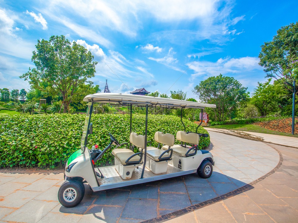Discover Kraków: Explore History by Electric Golf Cart | ®ExcursionMania