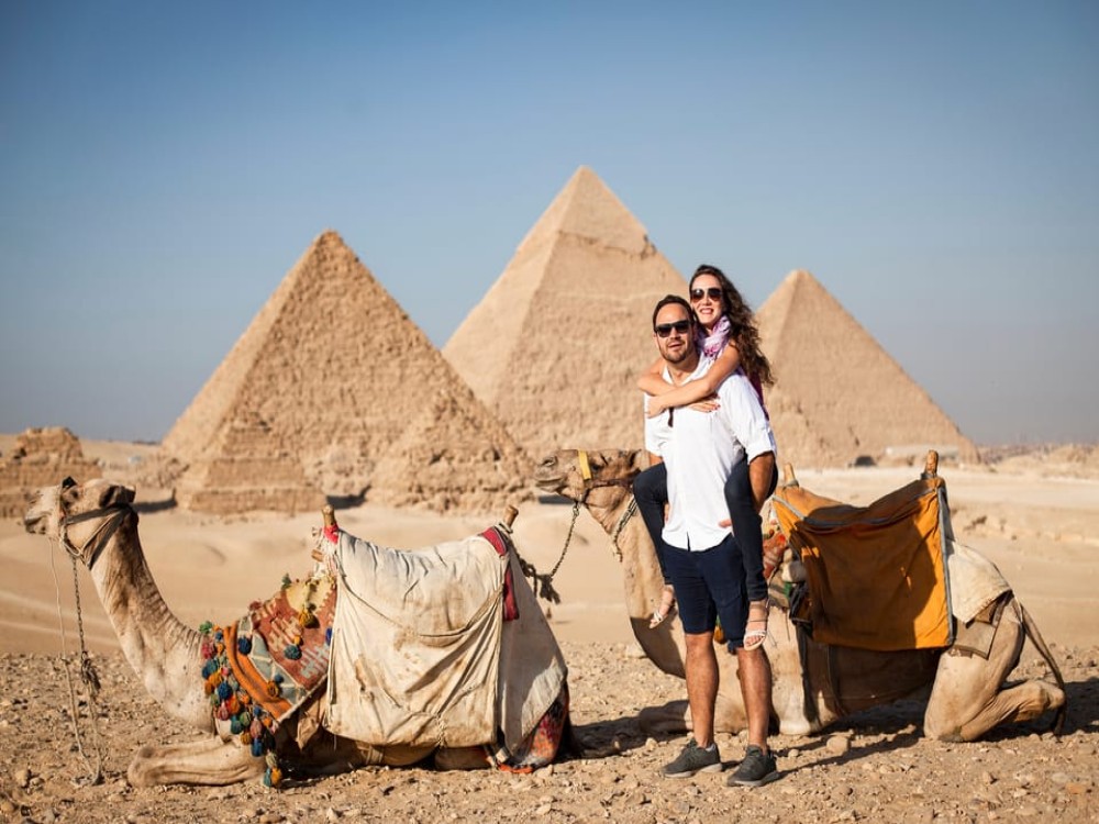 Cairo: Pyramids Bazaar Citadel Tour with Photographer | ®ExcursionMania