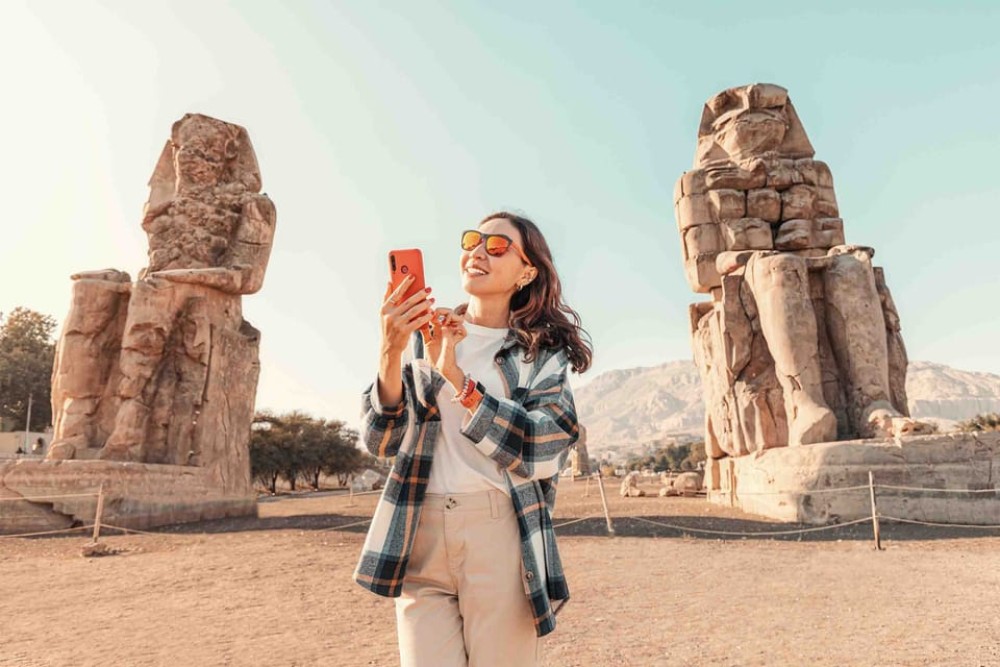 From Cairo: Luxor Guided Tour with Overnight Classic Bus | ®ExcursionMania