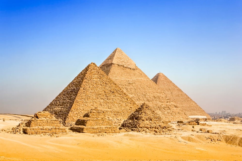 Cairo: Private Half-Day Pyramids Tour with Photographer | ®ExcursionMania