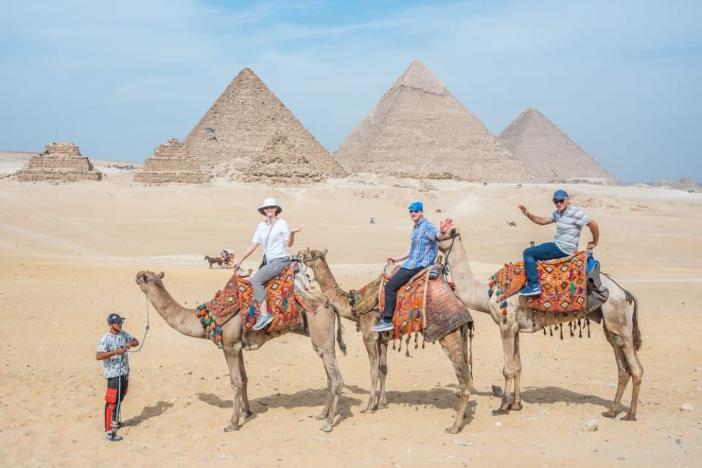 Cairo: Half Day Pyramids Tour by Camel or Horse Carriage | ®ExcursionMania
