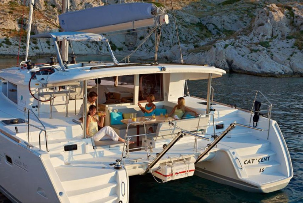 Crystal Waters & Greek Flavors: A Mykonos Sailing Adventure | ®ExcursionMania