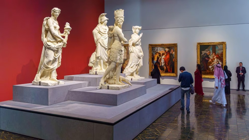 Abu Dhabi: City Tour with Grand Mosque & Louvre Museum | ®ExcursionMania