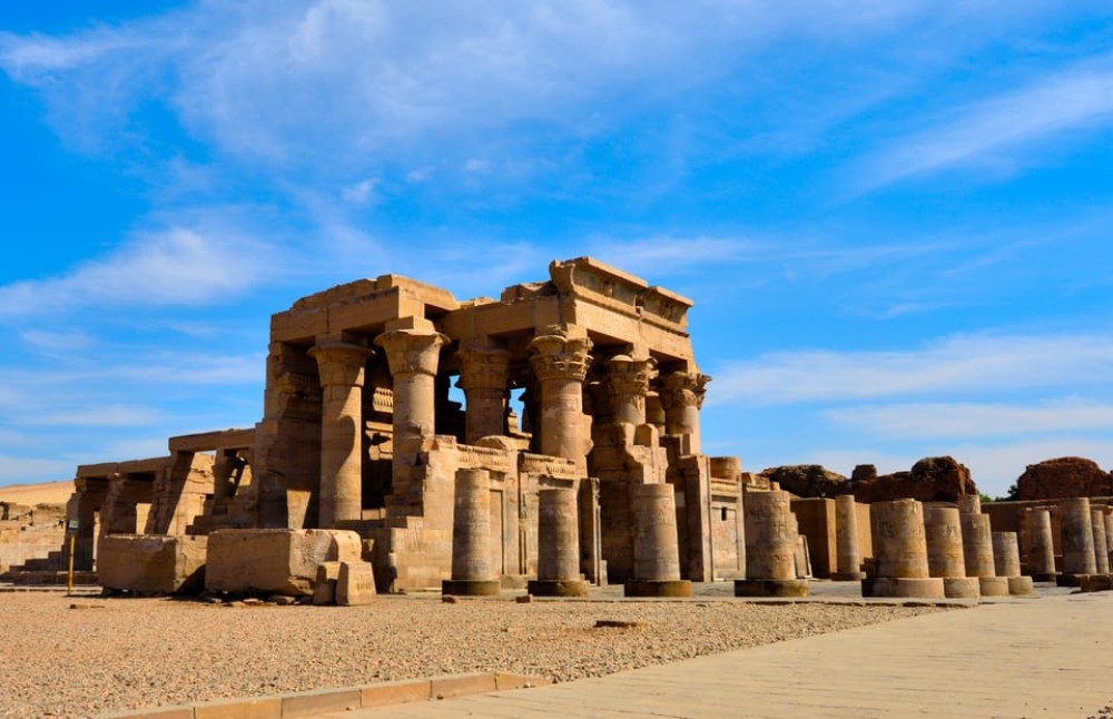 Aswan to Luxor 4-Day Nile Cruise from Cairo | ®ExcursionMania