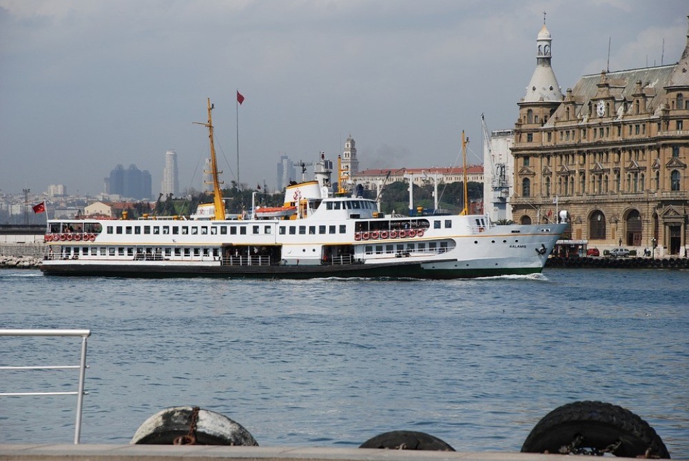 Istanbul: Guided Food Tour of Street Food and Markets | ®ExcursionMania