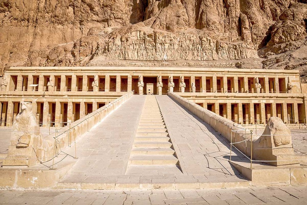 Hurghada: Luxor Valley of the Kings & Tutankhamun Tomb Trip | ®ExcursionMania