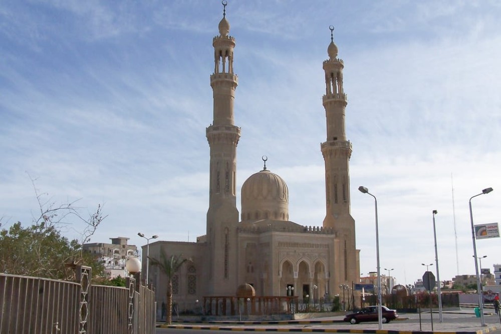 Hurghada: Morning or Sunset Sights Guided Tour with Shopping | ®ExcursionMania