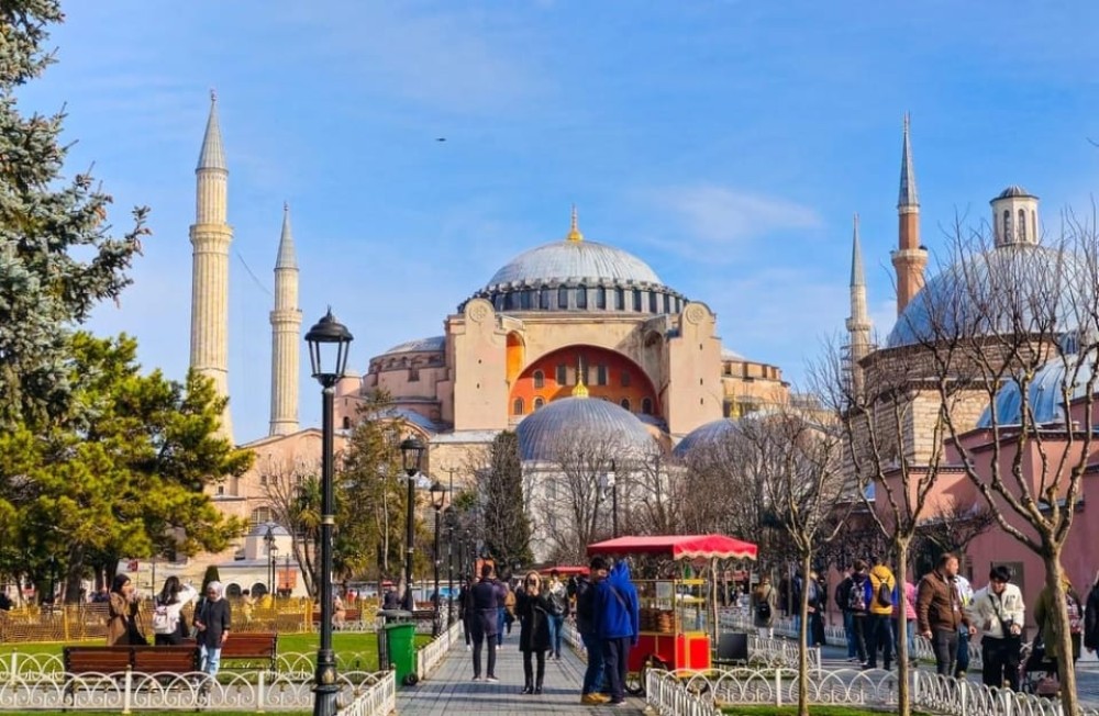 Half Day Old City Tour by Art Historian | ®ExcursionMania