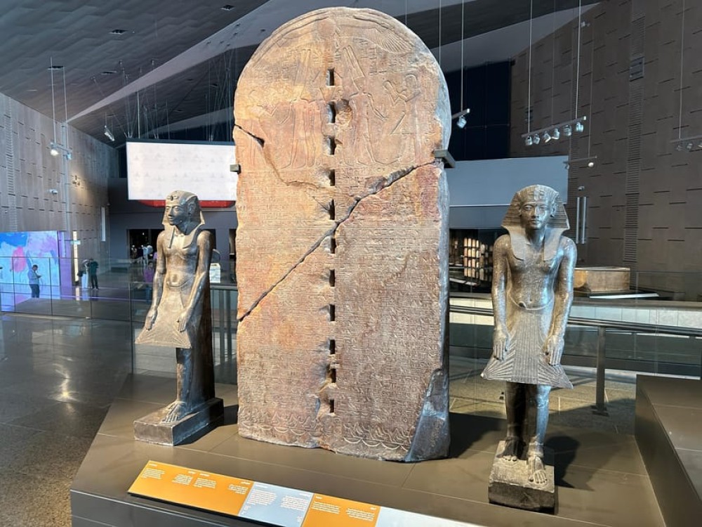 Hurghada: Grand Egyptian Museum Pyramids & Sphinx Day Tour | ®ExcursionMania