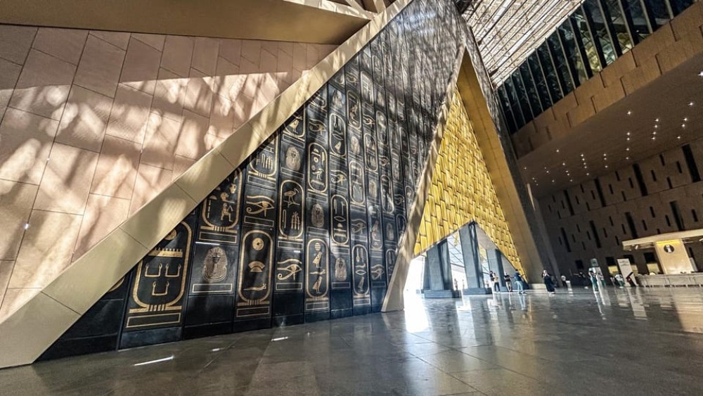 Hurghada: Grand Egyptian Museum Pyramids & Sphinx Day Tour | ®ExcursionMania
