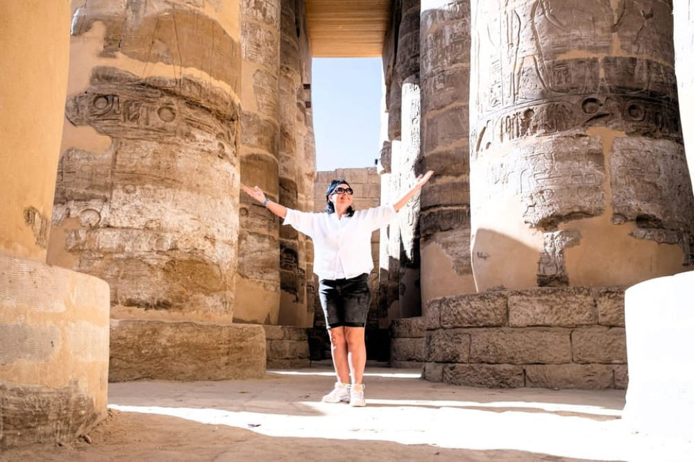 Female Tour: Hurghada to Luxor Karnak & Valley of the Kings | ®ExcursionMania