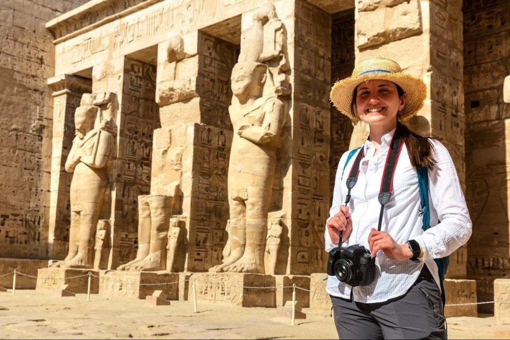 Female Tour: Hurghada to Luxor Karnak & Valley of the Kings | ®ExcursionMania