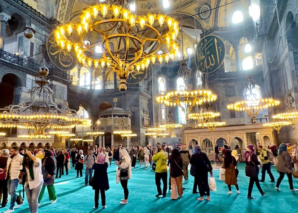 Discover Istanbul’s Blue Mosque & Topkapi Palace: A Guided Historical | ®ExcursionMania