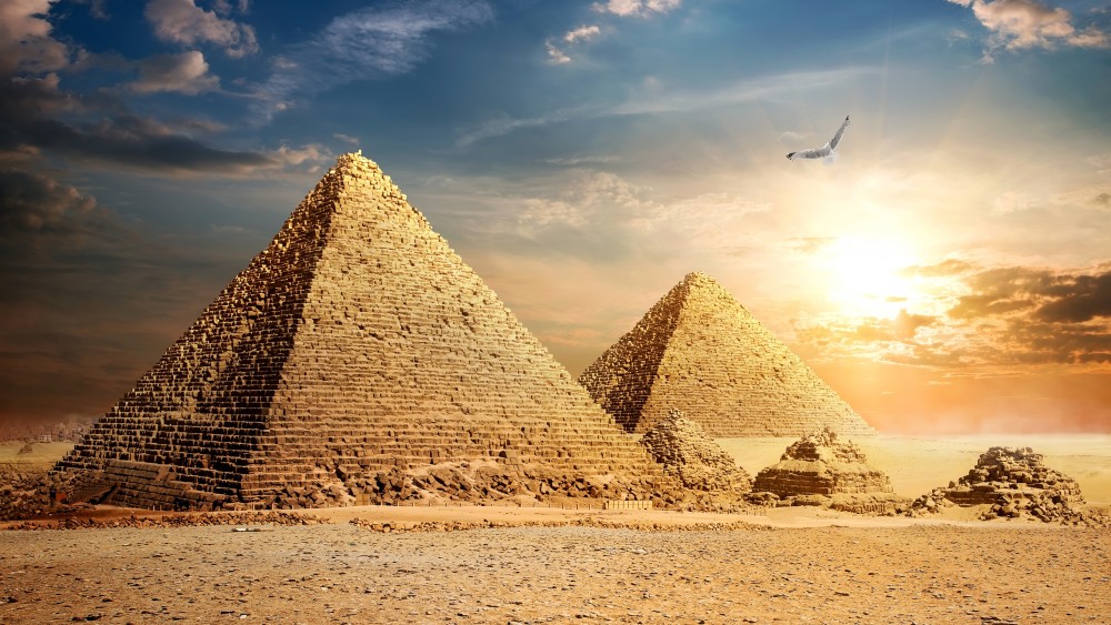 From Hurghada: Pyramids & Museum Small Group Tour by Van | ®ExcursionMania