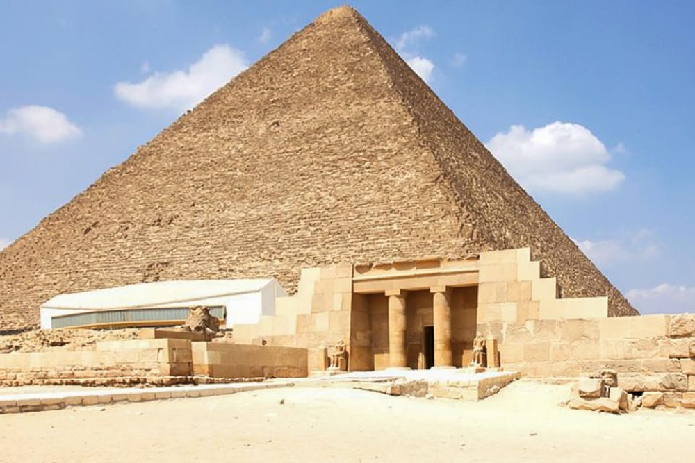 From Sharm El-Sheikh: Cairo Pyramids Full-Day Tour w/ Flight | ®ExcursionMania