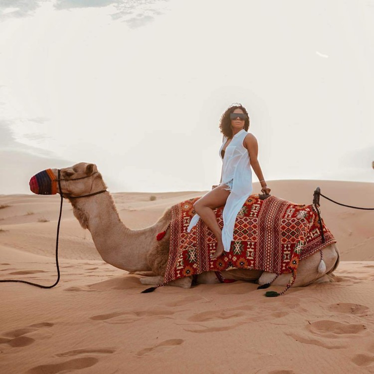 Dubai: Premium Safari, Camel Ride & Al Khayma Camp 3-Buffets | ®ExcursionMania