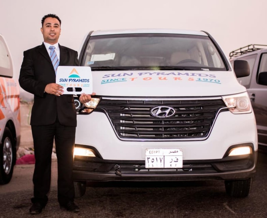 Cairo: Airport to Hotel Private Transfer Reverse Available | ®ExcursionMania