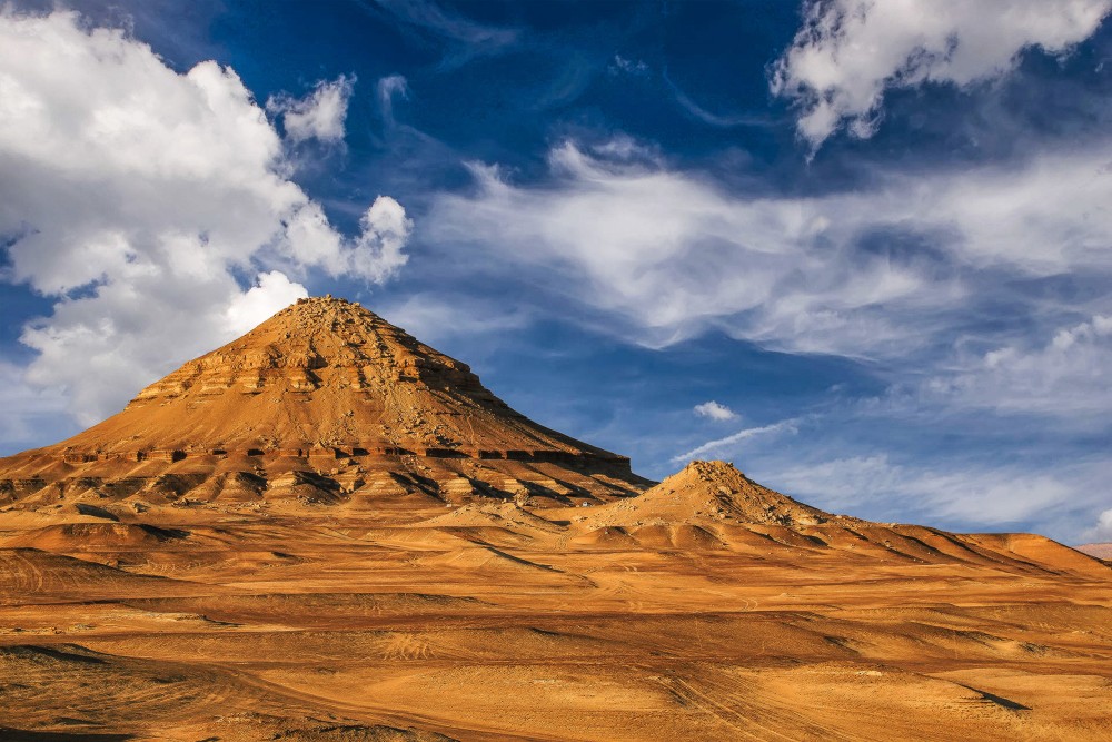 Bahariya Oasis Adventure: Black Desert, White Desert & Stargazing | ®ExcursionMania