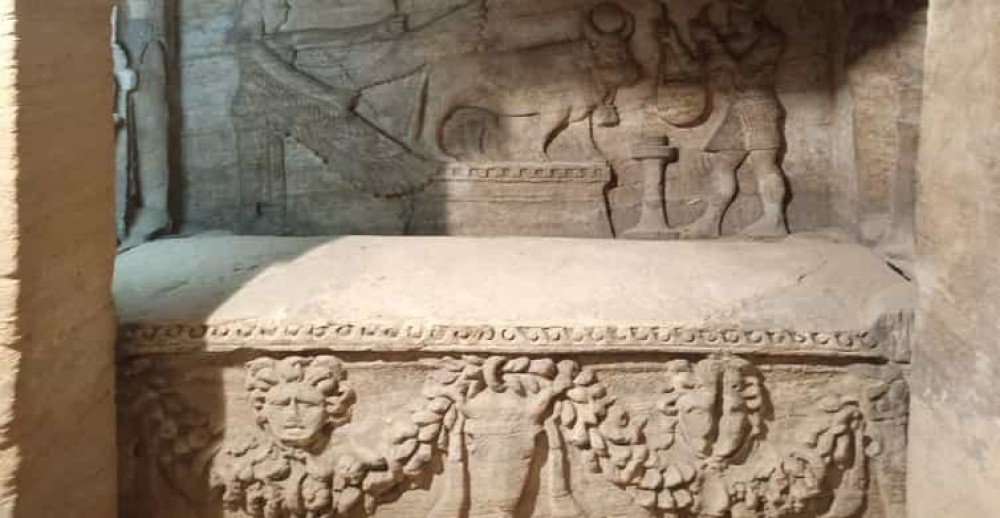 Alexandria Day Tour: Pompeys Pillar, Catacombs & Citadel Tour | ®ExcursionMania