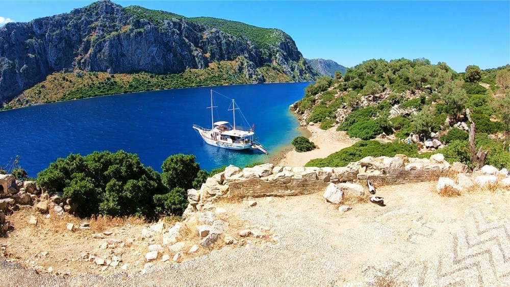 Marmaris: Marmaris Aegean Island Boat Tour / A Relaxing VIP Escape on the Sea | ®ExcursionMania