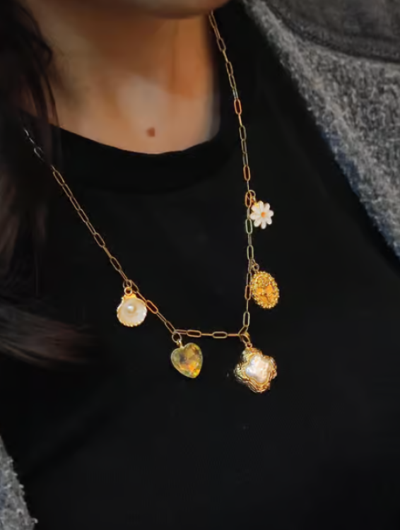 Istanbul: Steel Chain & Charm Jewelry Workshop | ®ExcursionMania