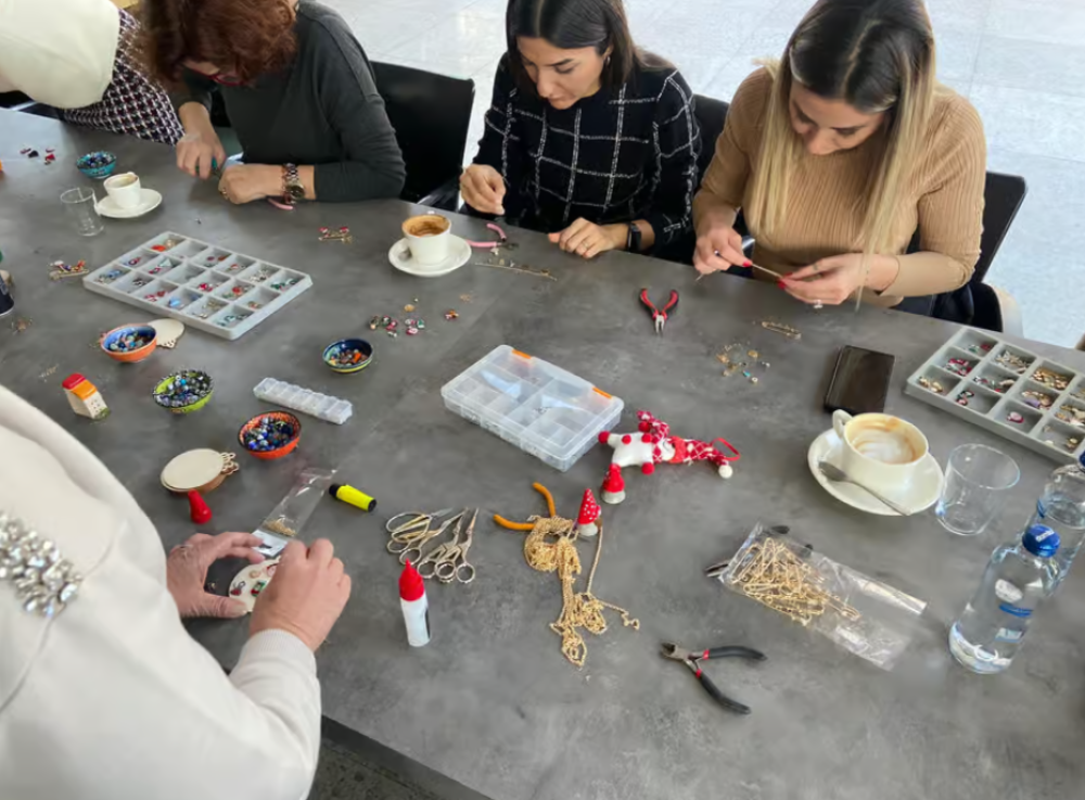 Istanbul: Steel Chain & Charm Jewelry Workshop | ®ExcursionMania