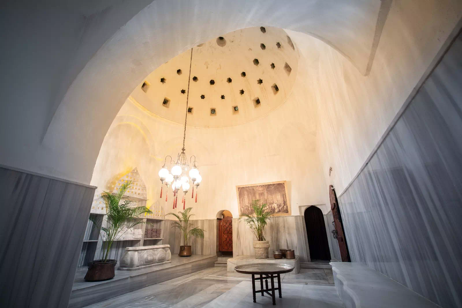Historical Cagaloglu Hammam in Old City | ®ExcursionMania