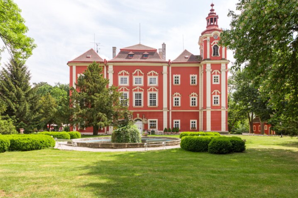 Prague to Detenice Medieval Castle, Brewery and Dinner Experience | ®ExcursionMania
