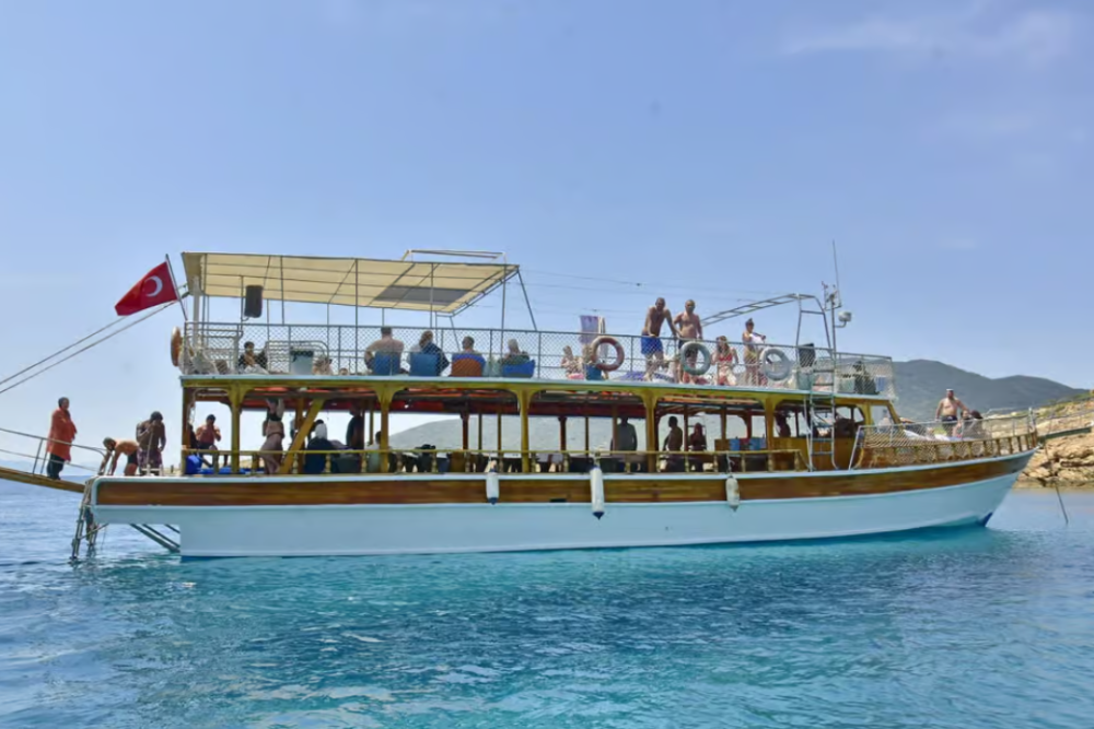 Bodrum: Cleopatra Island Tour with Lunch and Swimming Stops | ®ExcursionMania