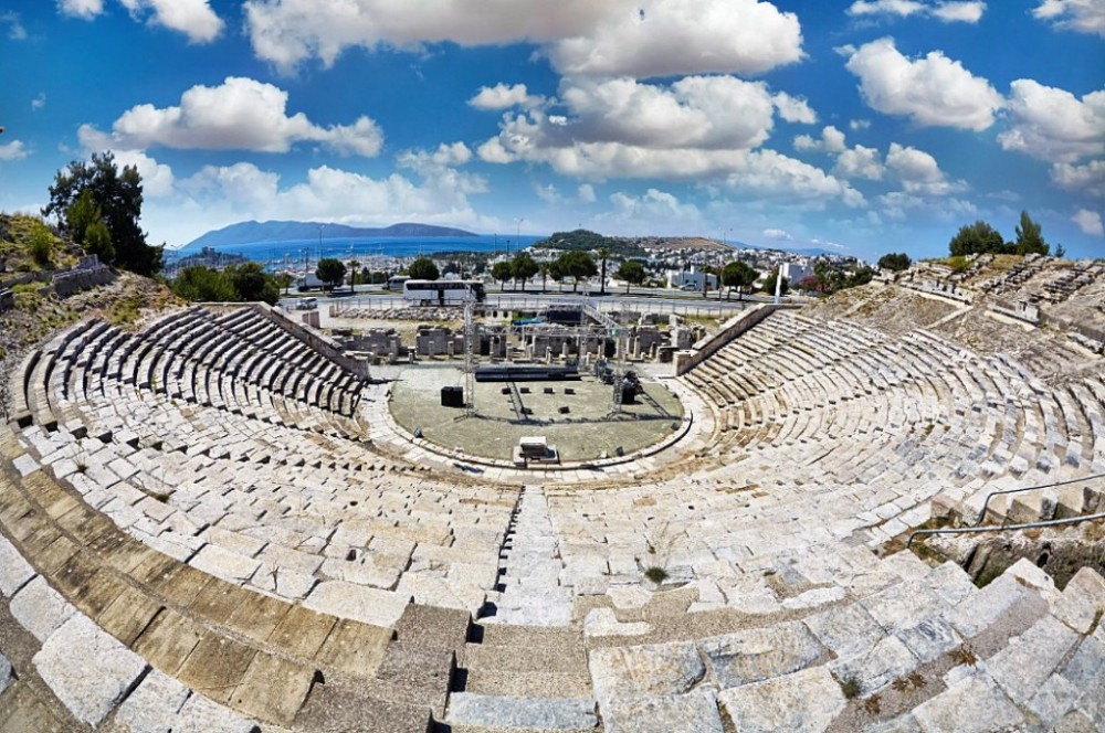Walking Tour Of Halicarnasos & Bodrum St Peters Castle | ®ExcursionMania