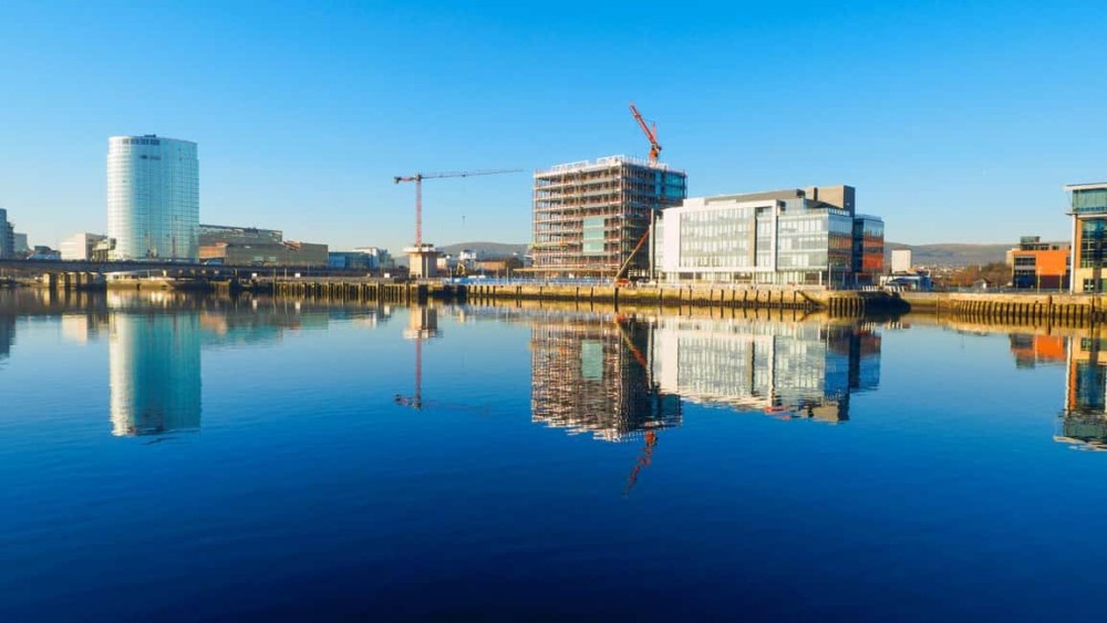 Best of Belfast: Private Walking Tour with a Local | ®ExcursionMania