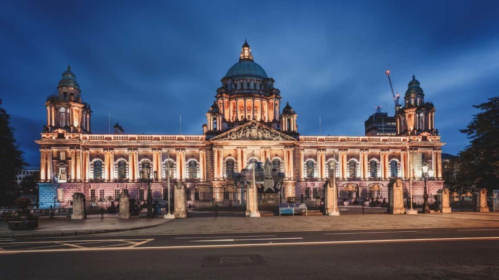 Best of Belfast: Private Walking Tour with a Local | ®ExcursionMania