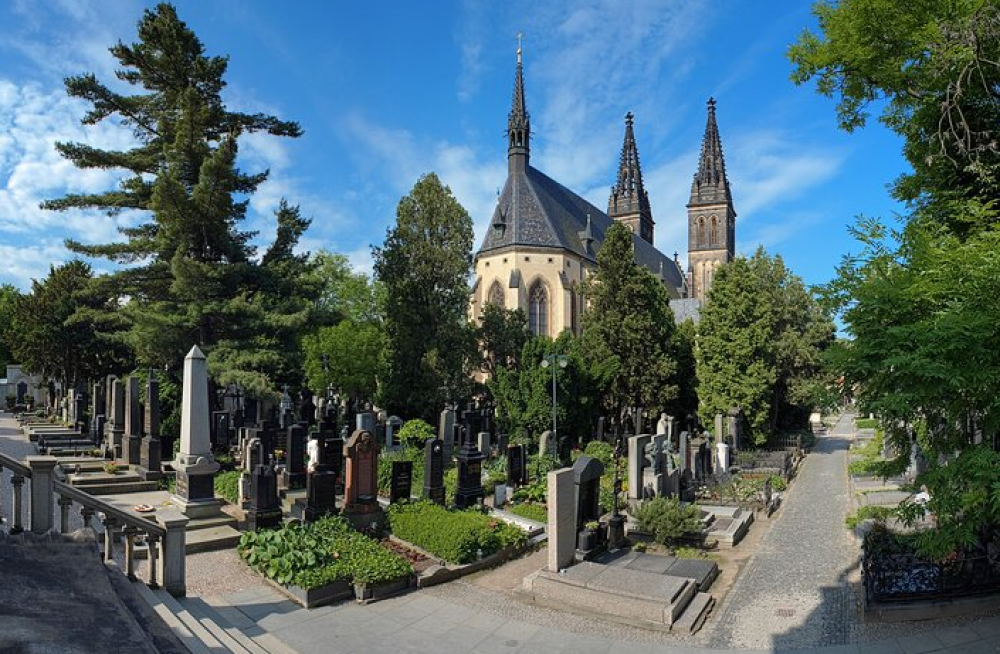 Private Vyšehrad Castle Tour with Casemates and Gorlice | ®ExcursionMania