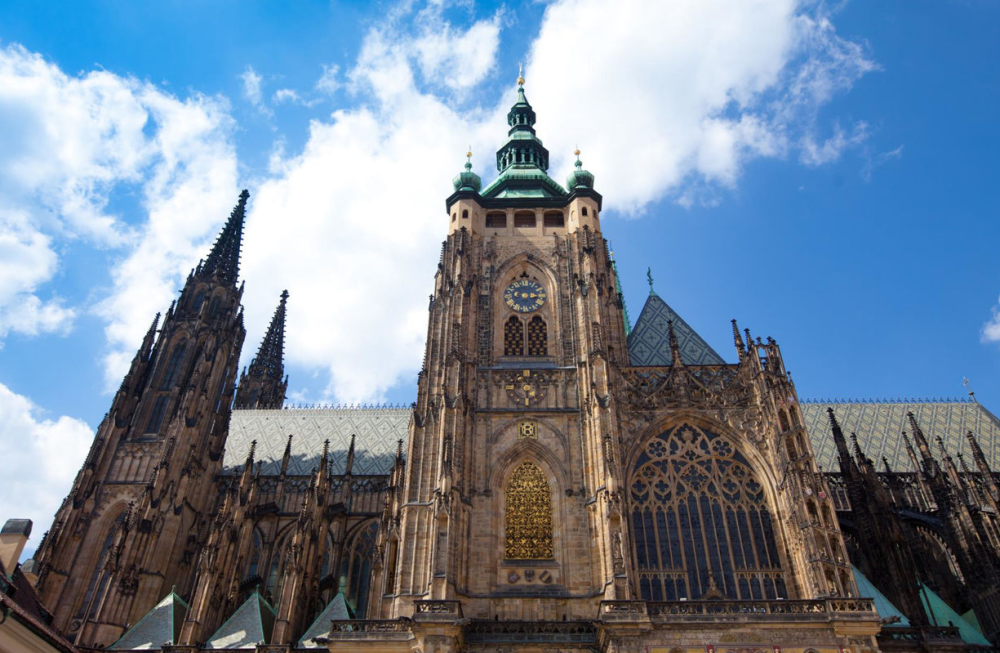 Private 2-Hour Morning Walking Tour of Prague Castle | ®ExcursionMania