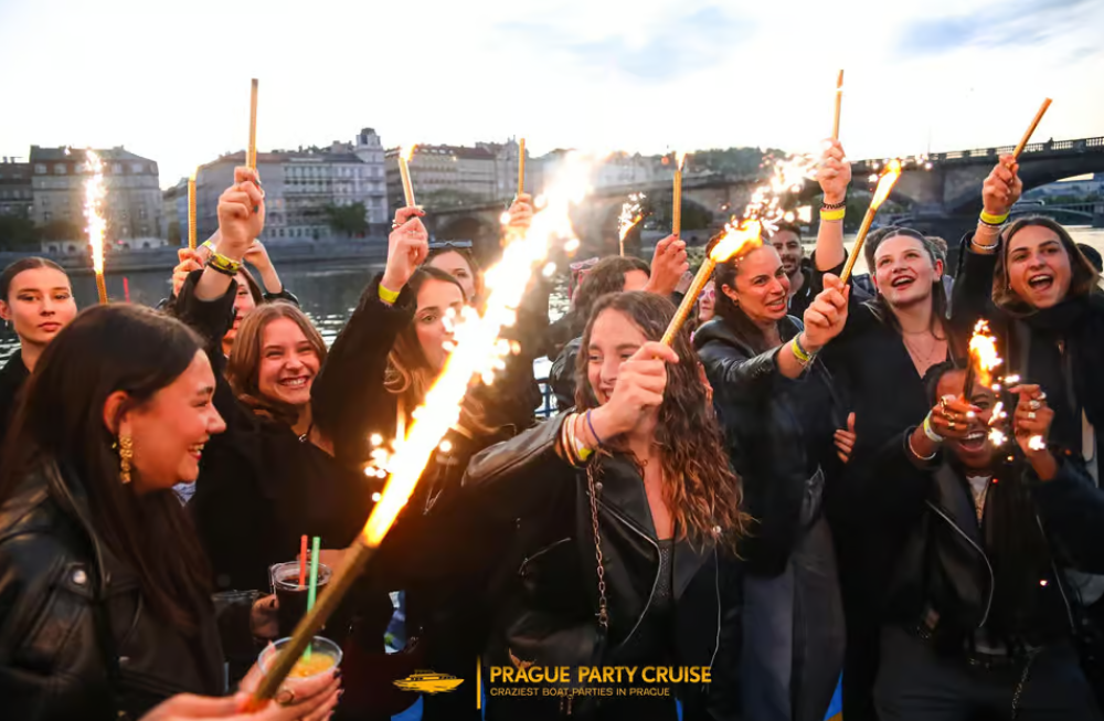 Prague: New Years VIP Boat Party  EPIC Club | ®ExcursionMania