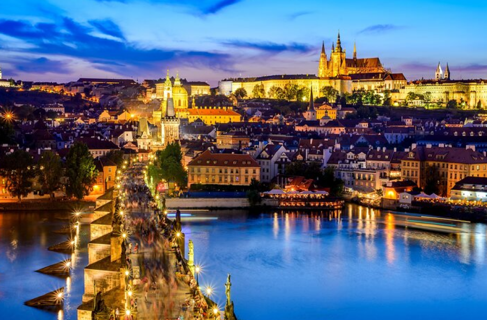 Private Scenic Evening Walking Tour in Prague | ®ExcursionMania