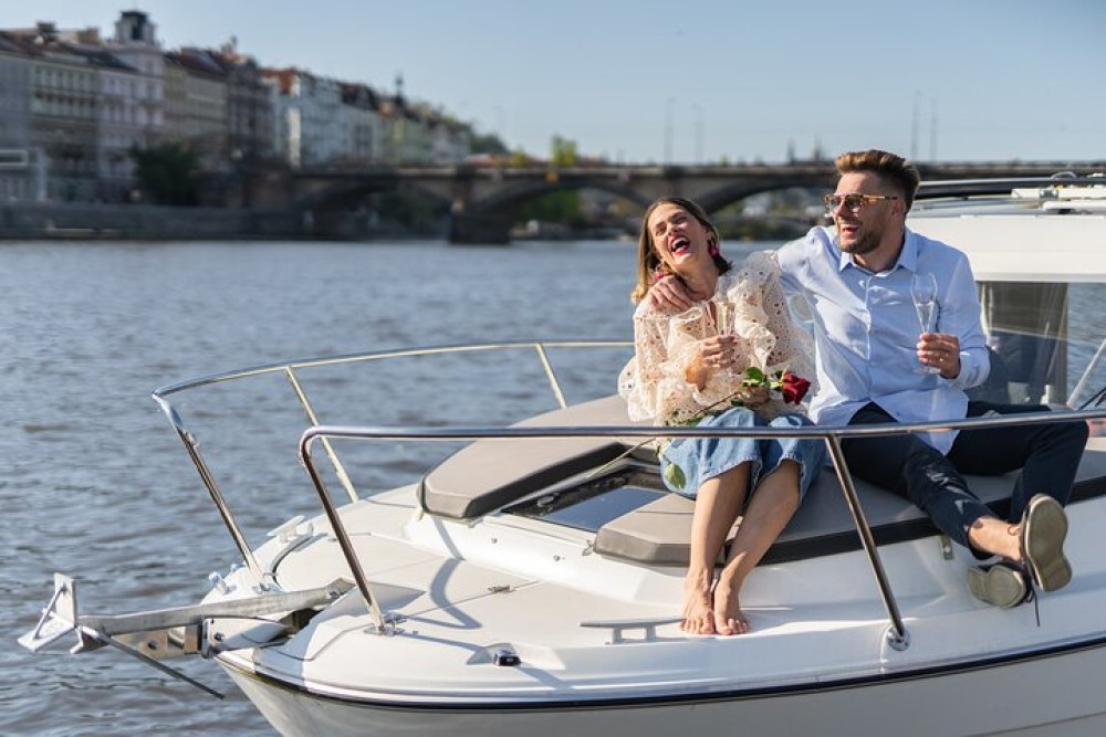 VIP Prague YachtBoat SPEED Experience: All-You-Can-Drink | ®ExcursionMania
