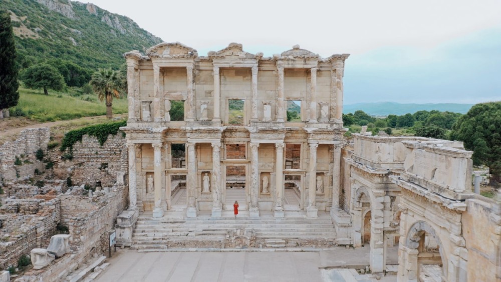 From Izmir Hotels / Port: Private Ephesus & Virgin Mary Tour | ®ExcursionMania