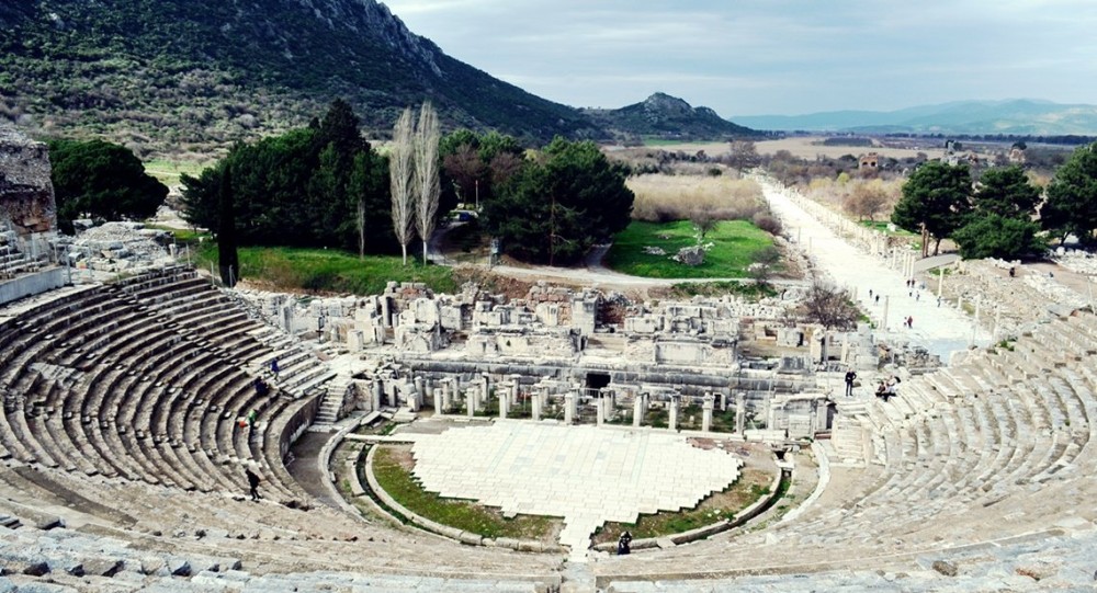 From Izmir Hotels / Port: Private Ephesus & Virgin Mary Tour | ®ExcursionMania
