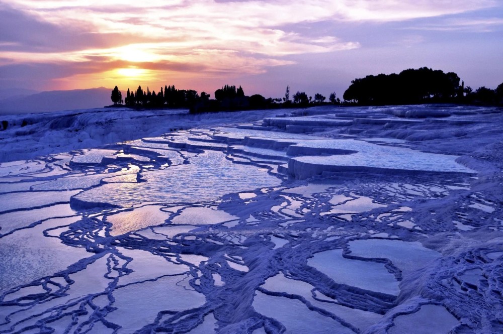Pamukkale’s Natural Wonders: Exploring the Travertine Terraces