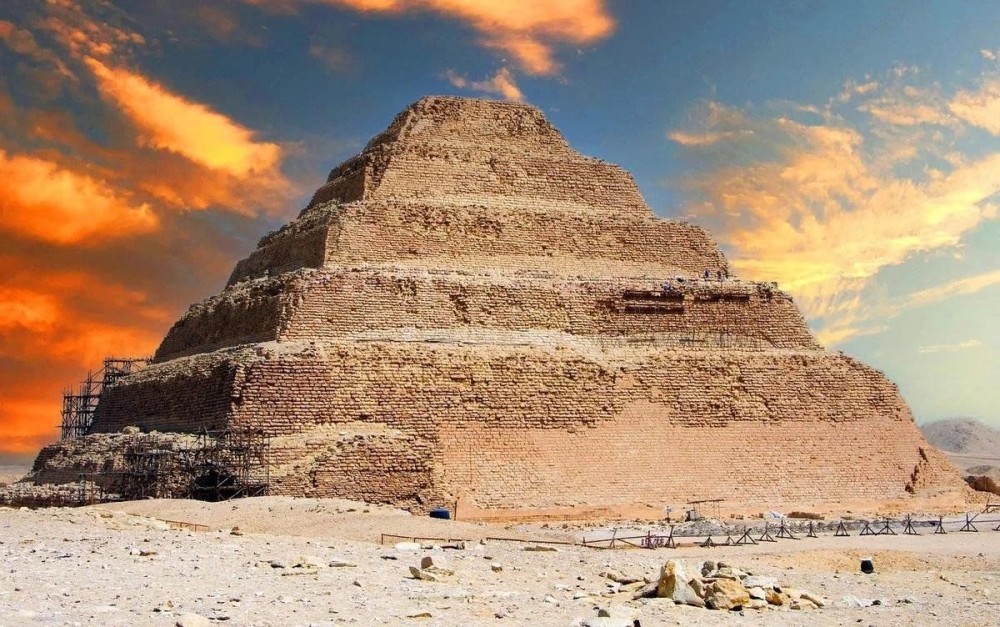 The Best Day Trips from Cairo: Pyramids, Oases, and More