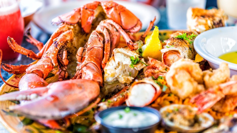 Savor the Flavors of Jeddah: A Foodie's Guide to the City