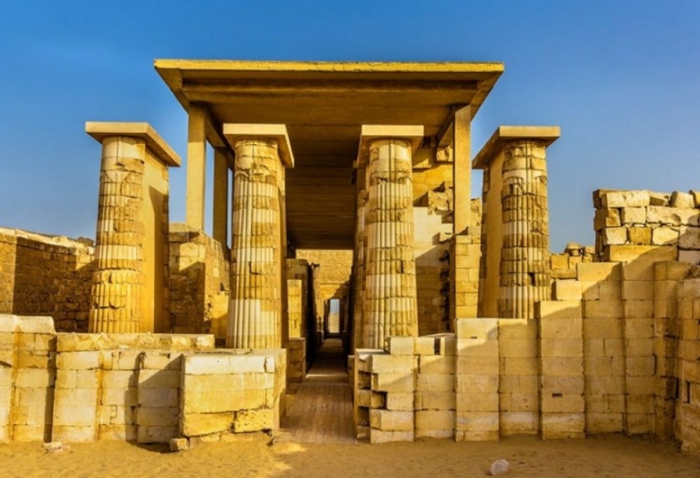 The Best Day Trips from Cairo: Pyramids, Oases, and More