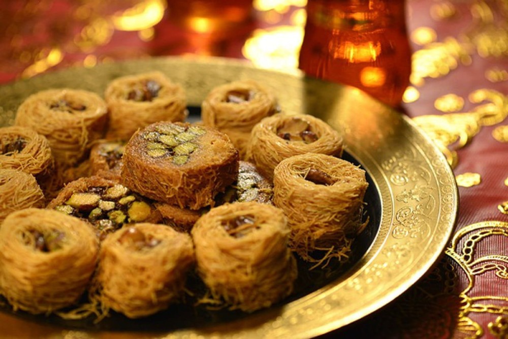 Savor the Flavors of Jeddah: A Foodie's Guide to the City