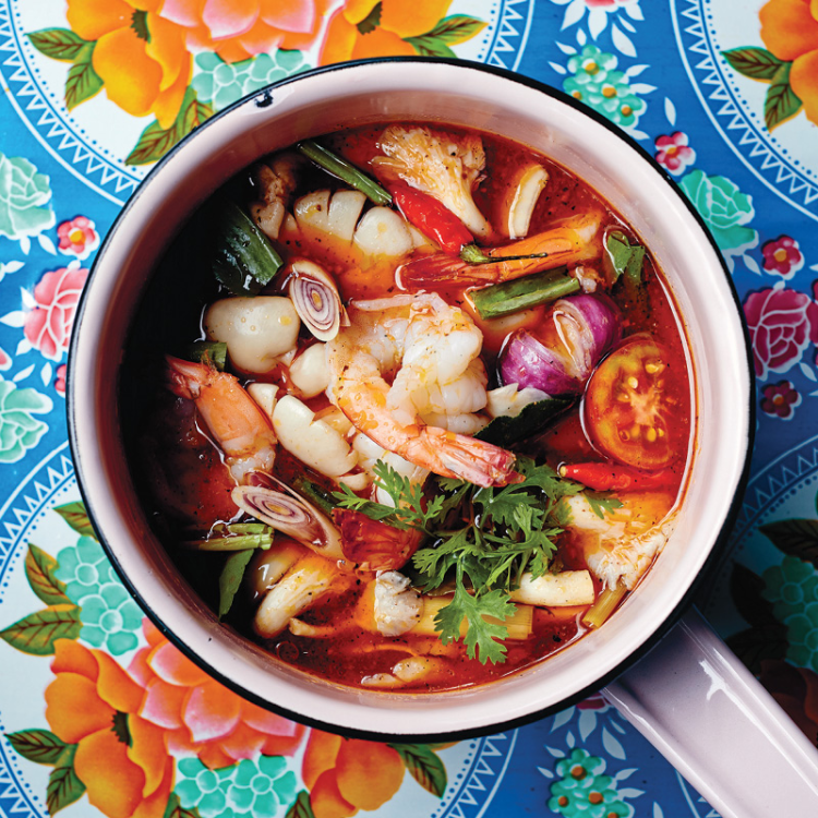 A Food Lover’s Guide to Phuket: Best Local Dishes & Where to Eat