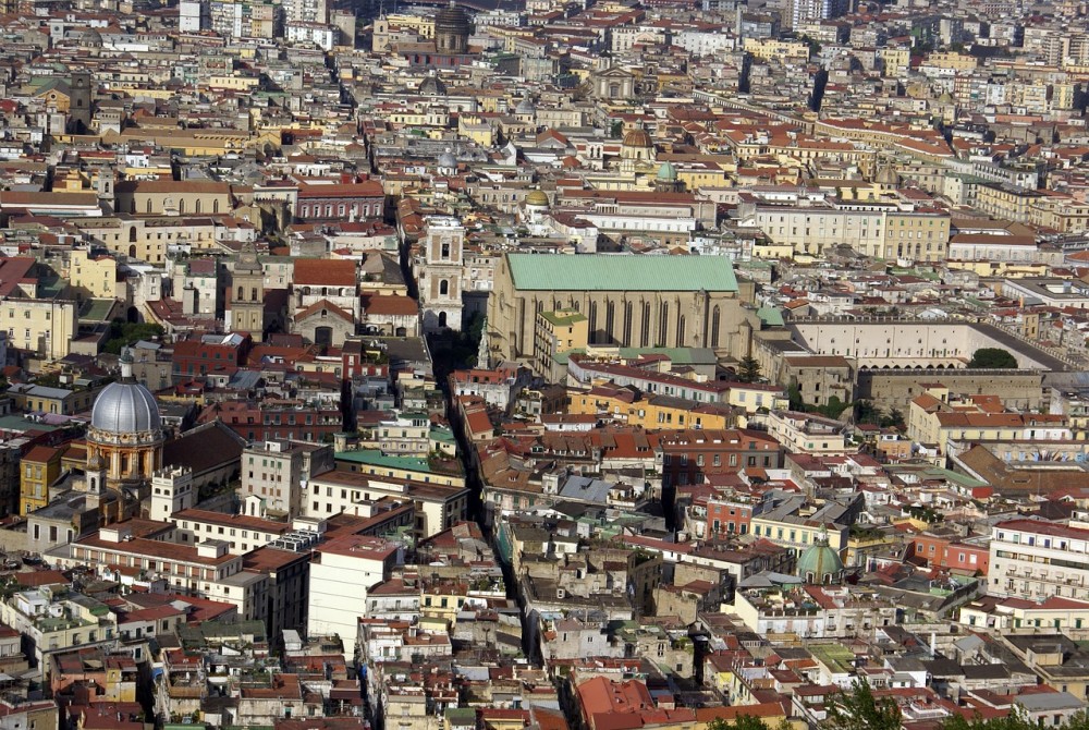 A First Timer’s Guide to Exploring Naples: Must-See Sights and Hidden Gems