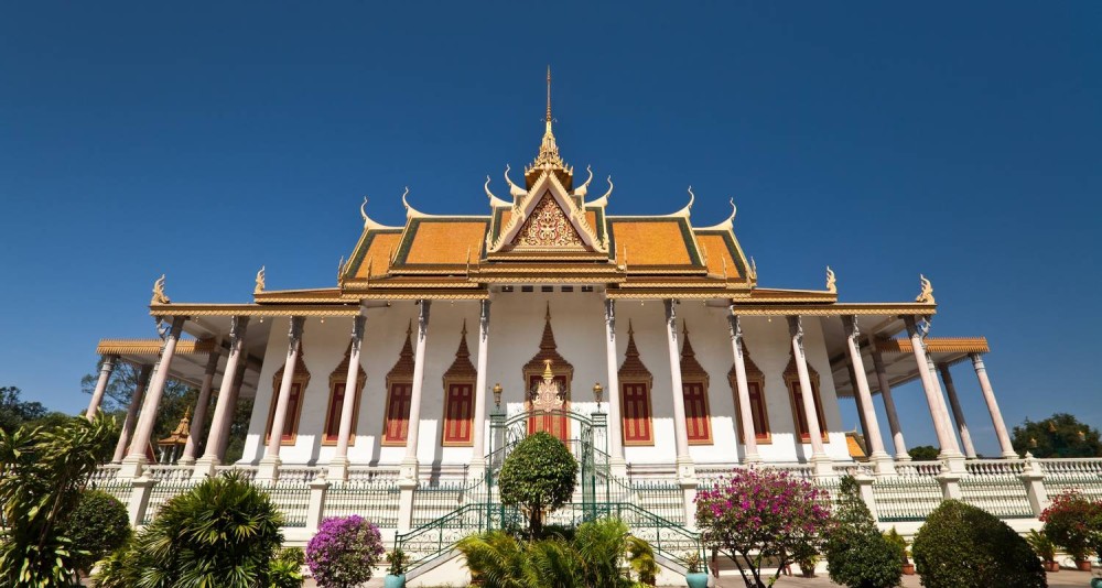 Phnom Penh for First-Timers: Must-See Sights and Activities