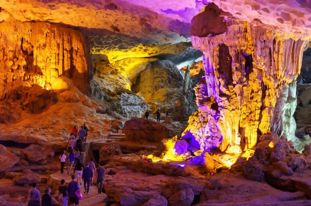 Top 5 Must-Do Activities in Ha Long Bay for First-Time Visitors