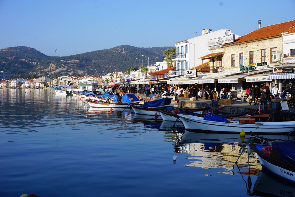 Exploring the Beautiful Aegean Coast: Day Trips from Izmir